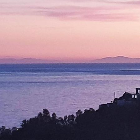 Luxury Penthouse With Sea&Mountain Views & Hot Tub - Tranquility & Rest Lejlighed Benalmádena Eksteriør billede
